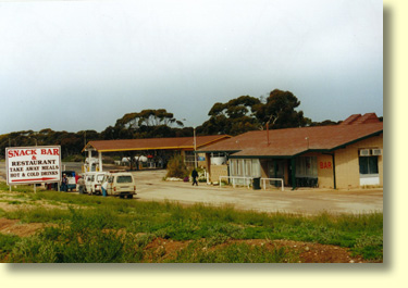 Madura Roadhouse is located at the base of the Hampton Tablelands and is one of the more peaceful and scenic stops on the Nullarbor.