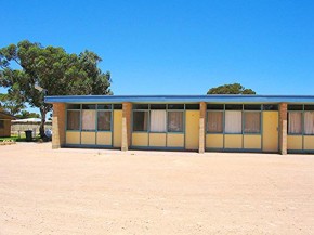 Ceduna Airport Caravan Park Budget Cabins